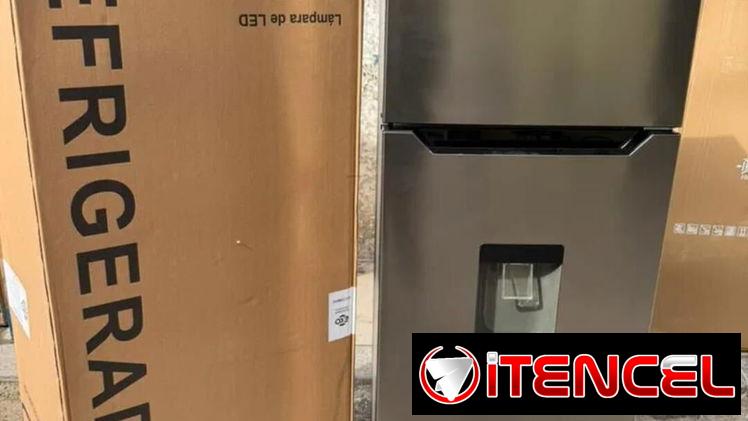 Refrigerador 9 pies con dispensador