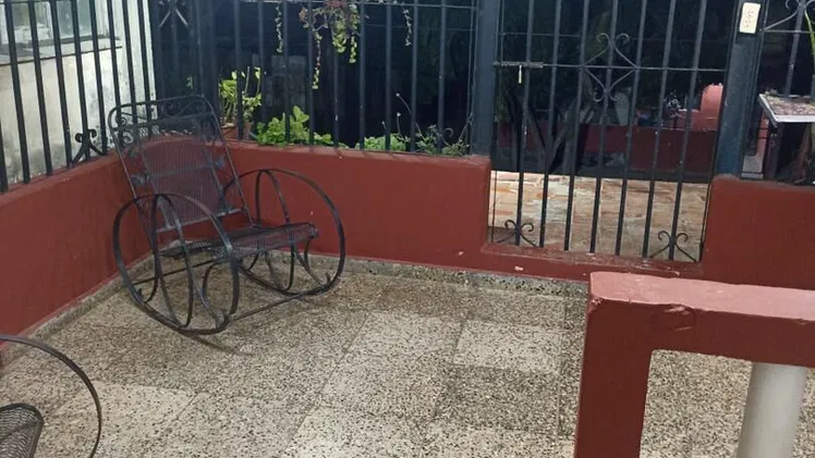 🏡 *63 ¡TU CASA INDEPENDIENTE TE ESPERA EN LA LISA! 🔑*   *#63 Casa de 2 pisos puerta a la calle – ¡Espacio, comodidad y