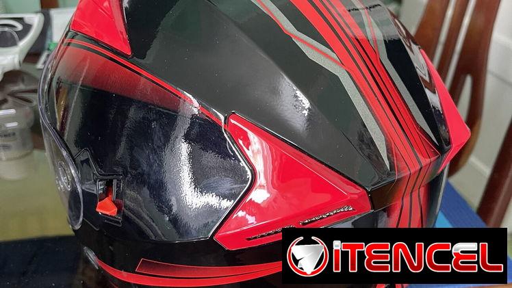Casco para su moto Profesional cerrado con doble visera. Certificado! Rojo y negro. Con tomas de aire!!