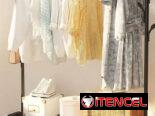 Percha simple con colgador para sombrero