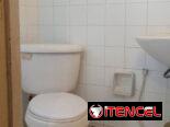 🏠 Venta de apartamento en El Vedado. Tiene una ubicación muy céntrica. 💡Luz y agua 24 horas