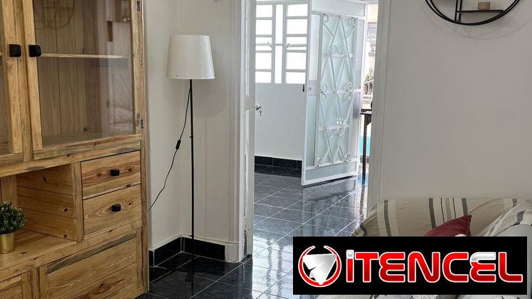 Apartamento al lado del Amejeiras .300 usd