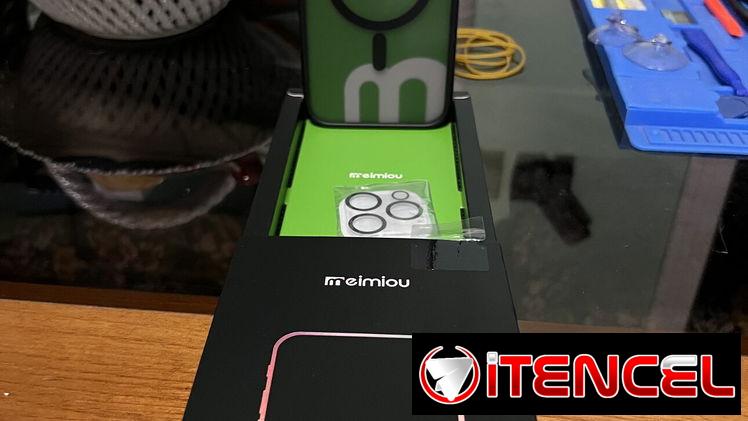 Forro de Protección MagSafe Anti Choque para la serie 16 de iPhone Completa!! Incluye mica de cámaras!!