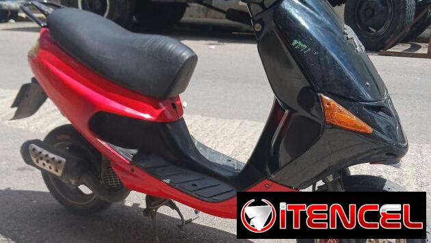 Se vende Peugeot con propiedad y circulación