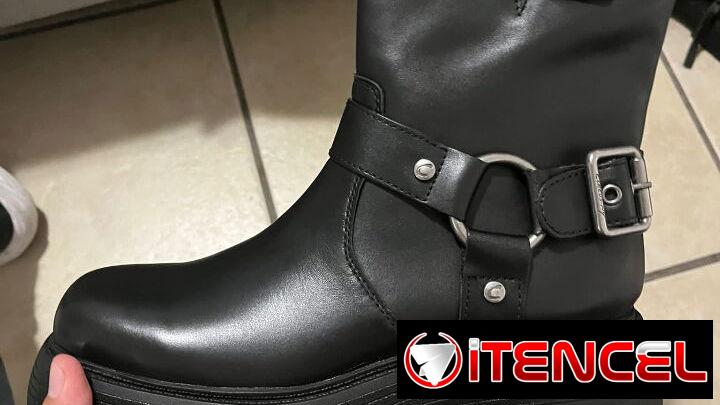 Botas