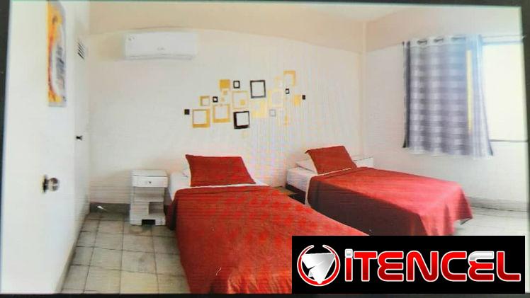 RENTA DE APARTAMENTO PRIVADO DE DOS HABITACIONES FRENTE AL MALECON HABANERO