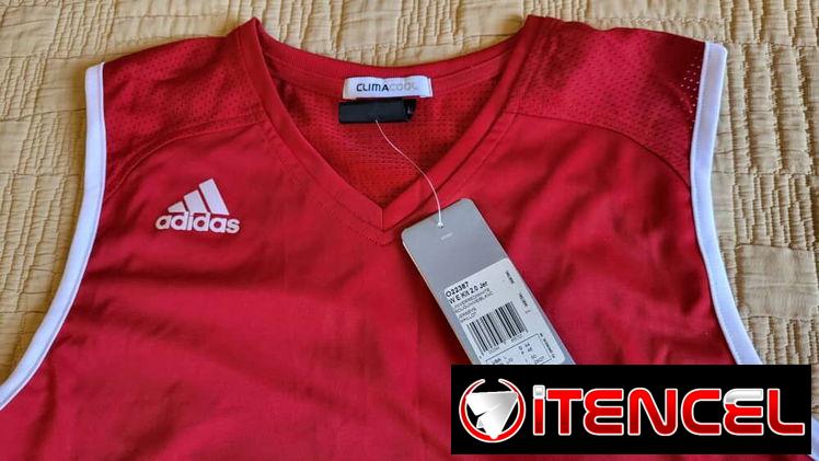 JUEGO DE CAMISETA SIN MANGAS Y SHORT DEPORTIVO ADIDAS ROJO PARA BASKETBALL TALLA L