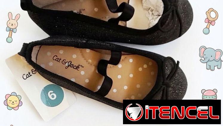 Zapatos de niña nuevos