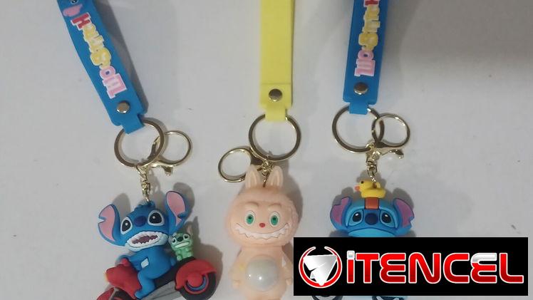 Llaveros engomados