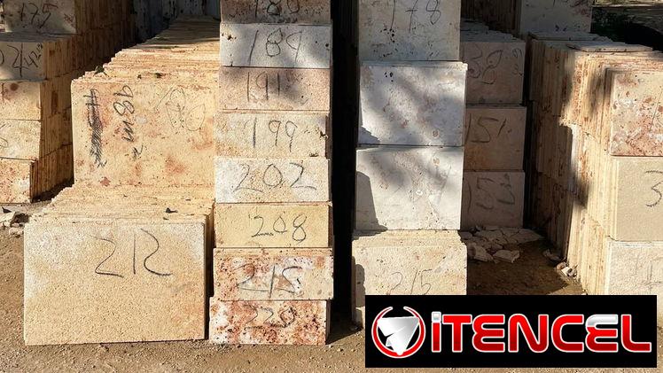 Tengo enchapes de piedras naturales para la humedad y el embellecimiento de su hogar