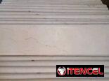 Plancha, losas y rodapié de mármol crema de buen material no dudes en contartarnos