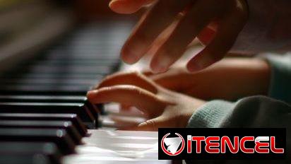 IMPARTO CLASES DE PIANO… …LLAMAR O ESCRIBIR AL 53574044