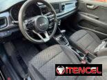 Vendo con negocio kia Río 2019 con 80,000 millas
