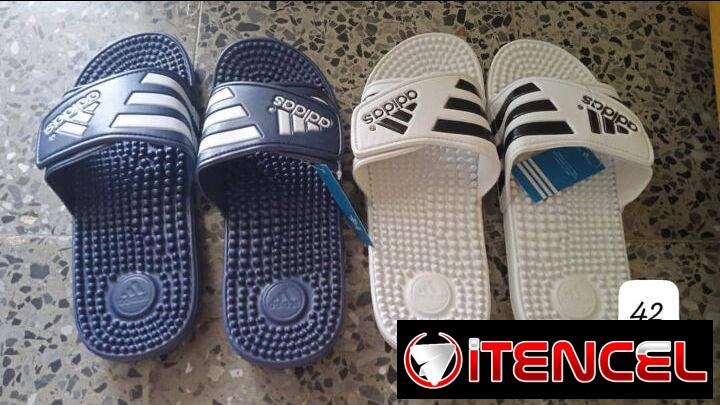 Chancletas adidas