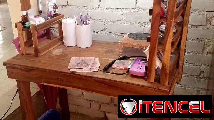 MESA DE UÑAS LISTA PARA EMPEZAR!!!💅✨