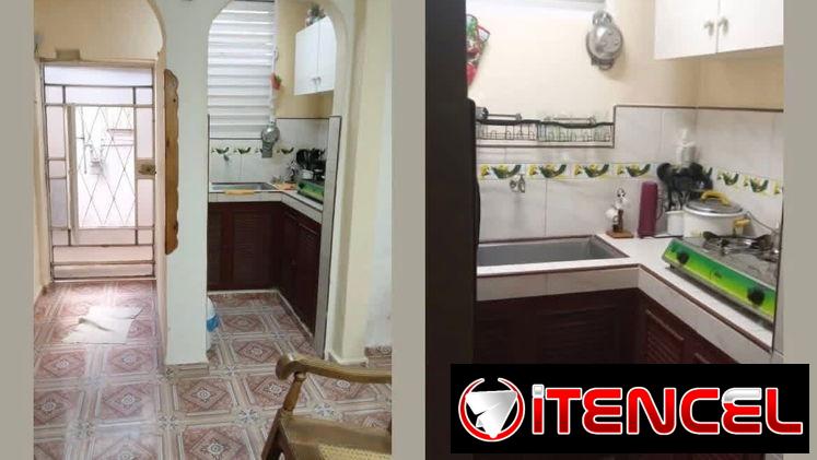Se vende casa en Playa. Triplanta interior.