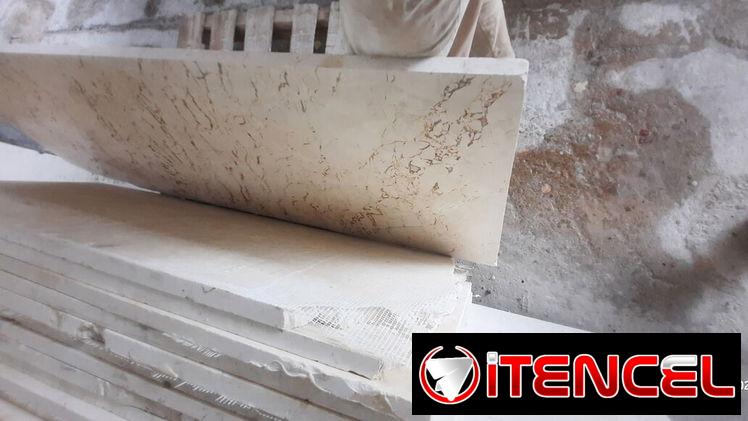 Planchas de mármol color crema 14mil la plancha y 10mil la.mano de obra por planchas