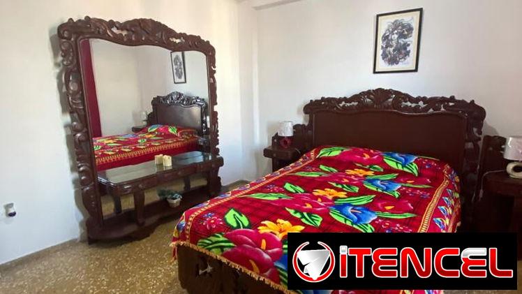 Se renta apto independiente de dos habitaciones en centro habana por la calle galeano.54026428