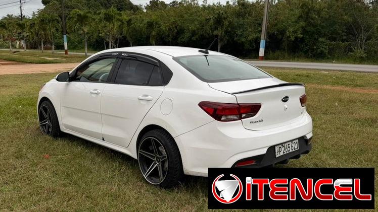 Vendo o vendo o negocio Kia Río, 2019 carro impecable