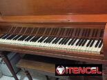 Piano vertical Aleman