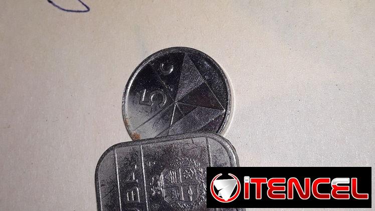 Se vende monedas de varios paises