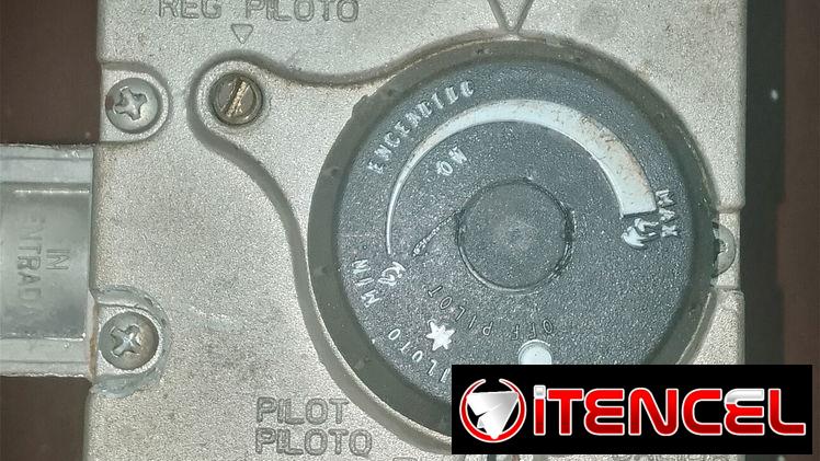 Busco está pieza(termostato )WhatsApp 56139878