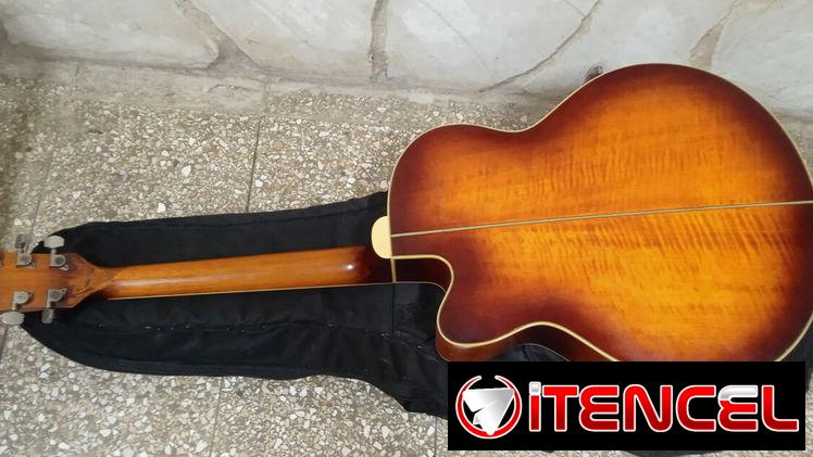 Guitarra Ibánez en venta.