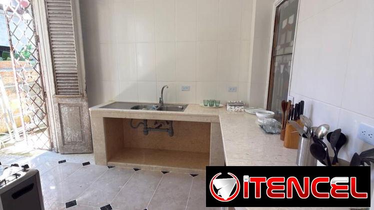 Renta de Casa con garaje en Miramar, Playa