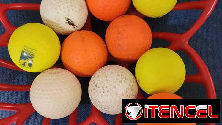 Pelotas  de hockey  sobre  césped