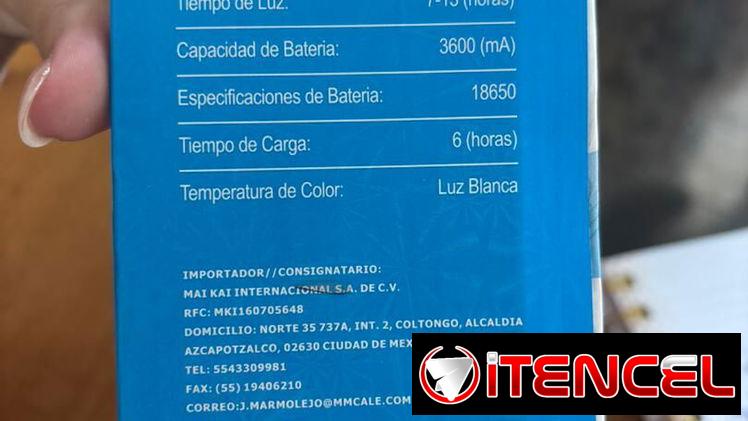Lámpara recargable con panel solar