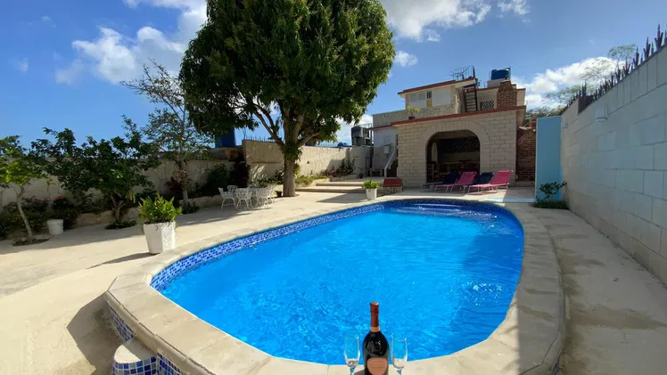 🌼🏝️Villa en Guanabo Beach, disfruta de piscina encantadora y cercanía a la playa🌊🐚