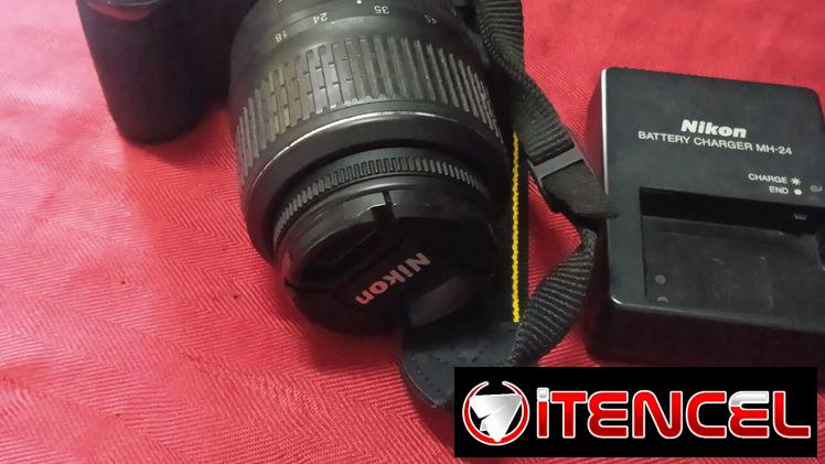 Camara Nikon D3100