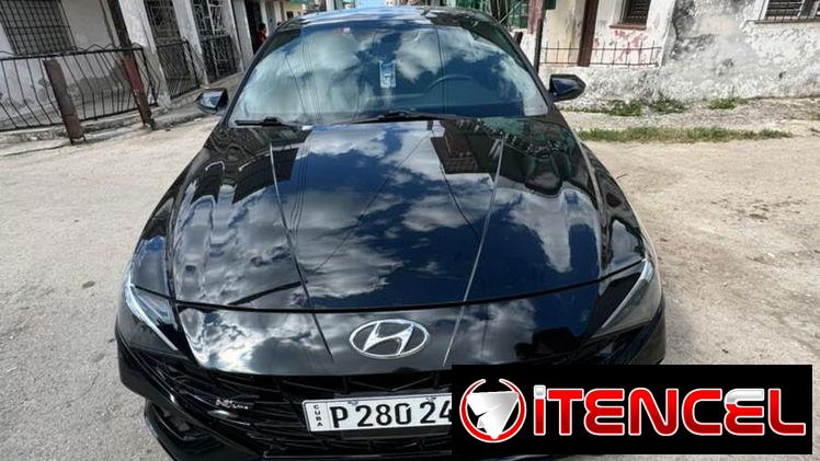 Vendo o negocio, Hyundai Elantra, 2022 GT line mecánico, caja 6