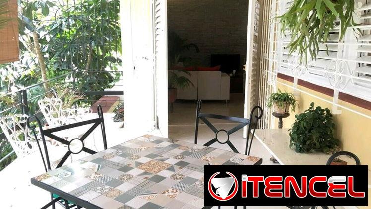 RENTA EN VEDADO, CERCA DE FÁBRICA DE ARTE