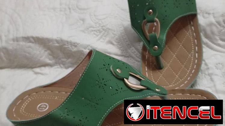 Sandalias nuevas por 15 euros