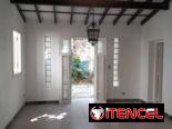!!!SE VENDE PROPIEDAD SEMI COLONIAL,  TOTALMENTE INDEPENDIENTE EN EL VEDADO!!!!