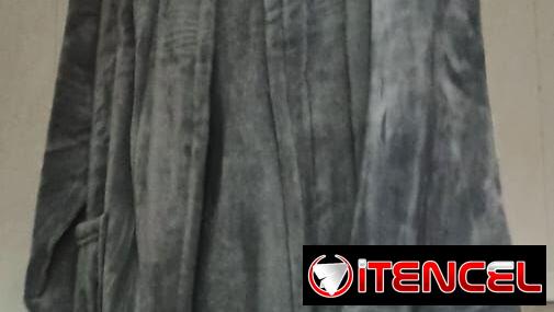 ALBORNOZ UNISEX AFELPADO CON CAPUCHA, ENTREGA DE FACTURA, VARIEDAD DE ÚTILES DEL HOGAR, ETC