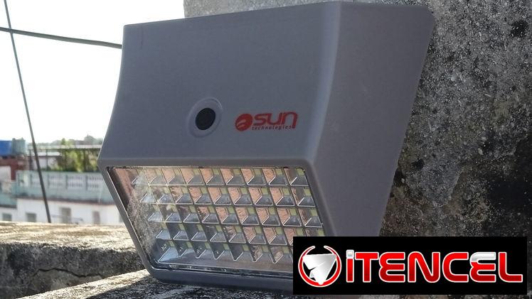 Lampara Solar de Pared (50W)