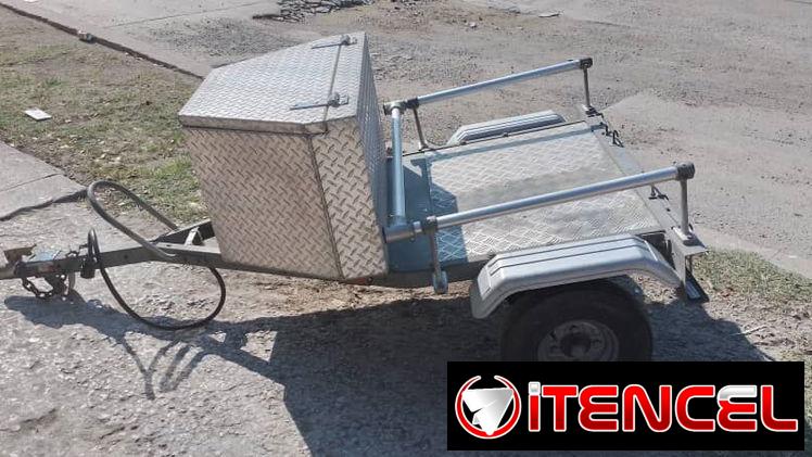 SE VENDE TRÁILER / SE VENDE REMOLQUE CON TODOS LOS PAPELES NECESARIOS. TODO LEGAL.