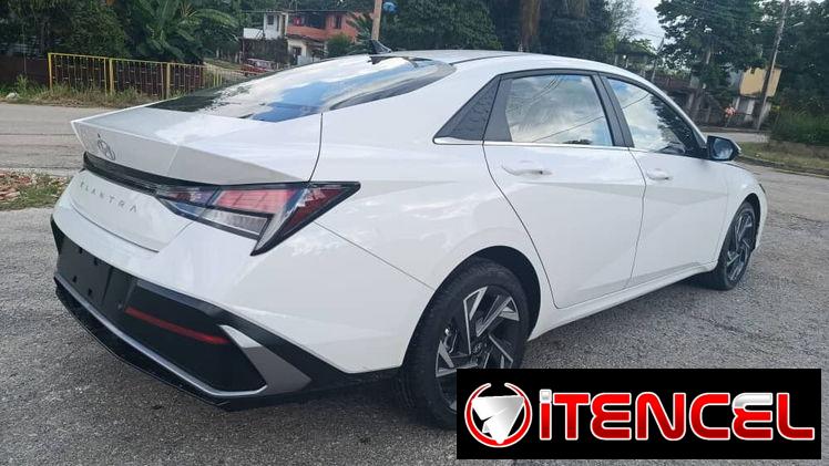 Vendo o negocio, Hyundai Elantra, 2025, 0 km