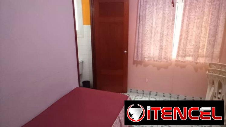 Se vende apto en calle Linea. Amplio, bonito y en buen estado