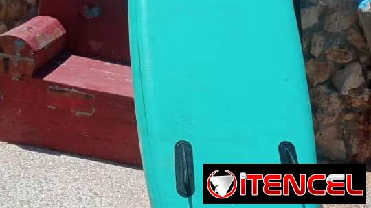 Tabla de kitesurf inflable con remo y bomba de aire
