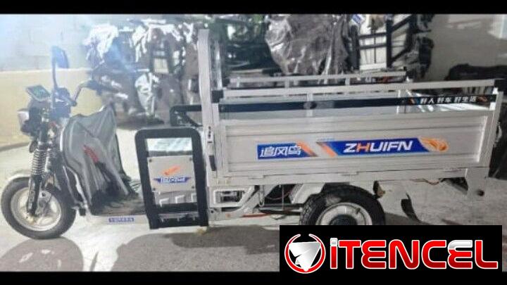 Triciculo Eléctrico híbrido