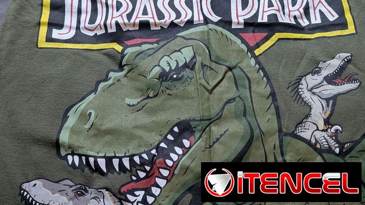 Pulovitos de niño desde 4 a 10 años. Trusa d niño talla 28 marca speedo