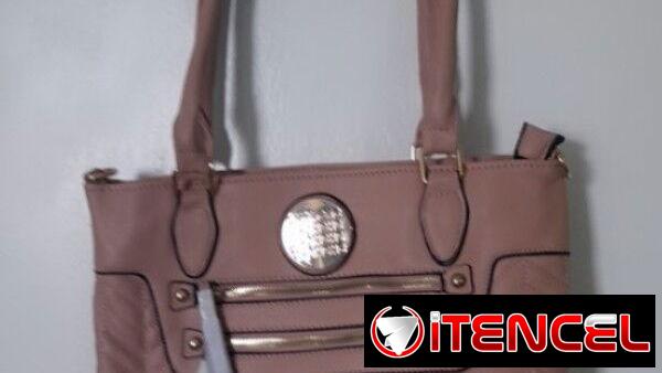 Carteras diferentes modelos y Colores
