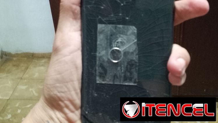 En las fotos están los detalles vendo o cambio es libre de todo y tiene su fase ide