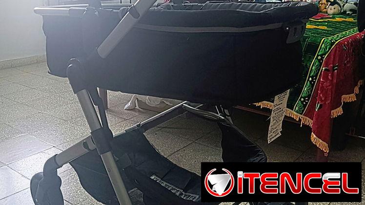 Coche para bebé con asiento para carro marca Evenflo