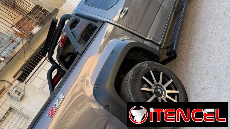 *chevrolet colorado z71*  32 000 *Descripción* – cama grande  – 6 cilindro  – defensa delantera  – luces