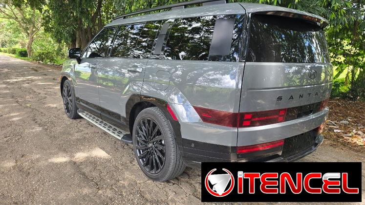 Vendo o negocio, Hyundai Santa Fe, 2025, calle Galligrahy con 4000 millas