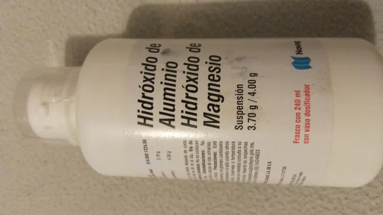 Hidróxido de aluminio y magnesio
